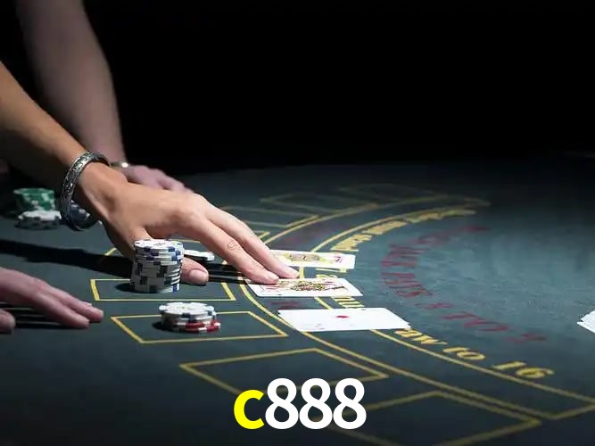 c888